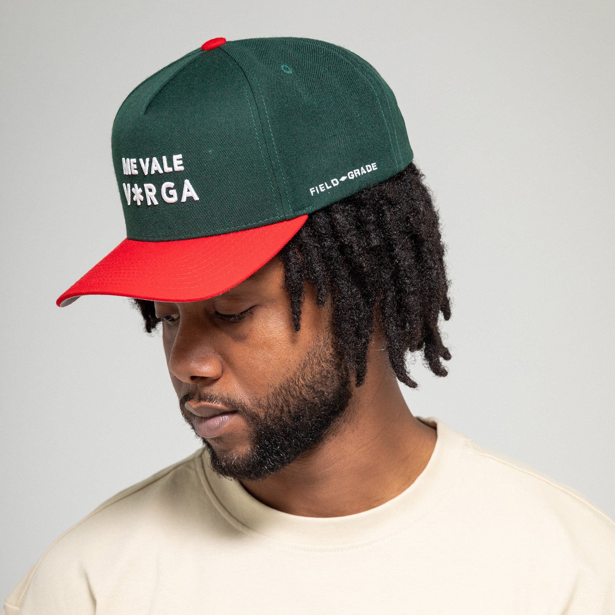 ME VALE VERGA (NO F*CKS GIVEN) FG GREEN VARSITY RED WOOL TRUCKER
