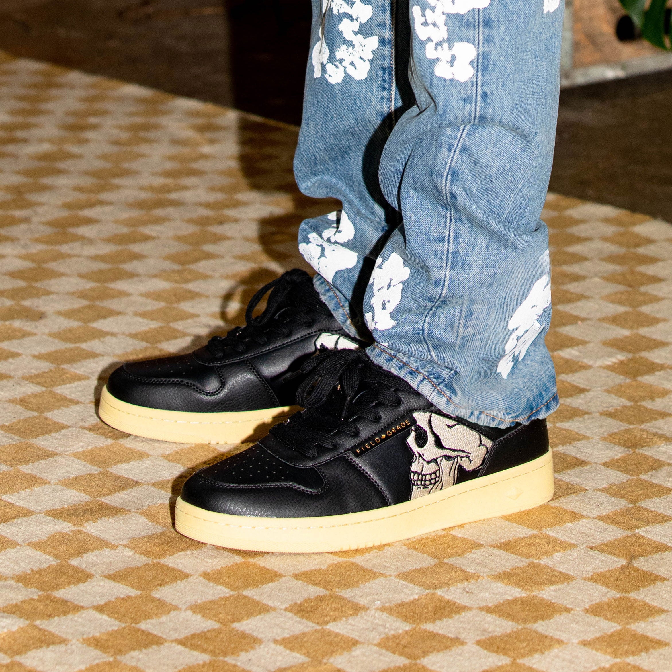 FG-1 LOW "TRUST NO ONE" - BLACK BONE