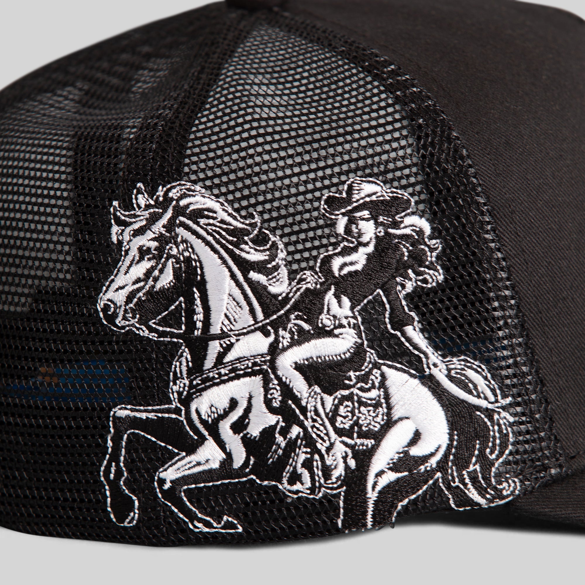 WILD RIDE BLACK TWILL MESH TRUCKER