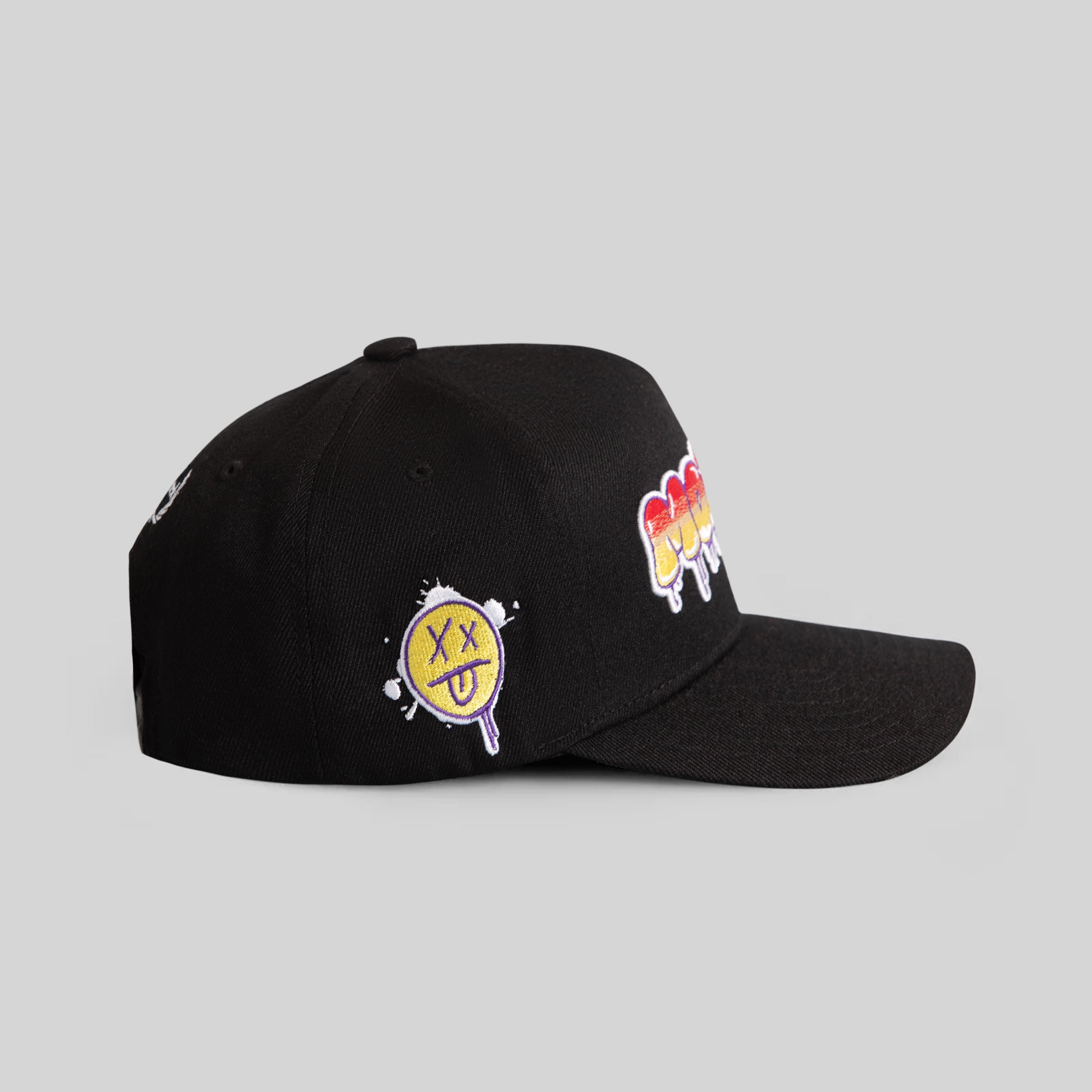 MODEST BLACK WOOL TRUCKER
