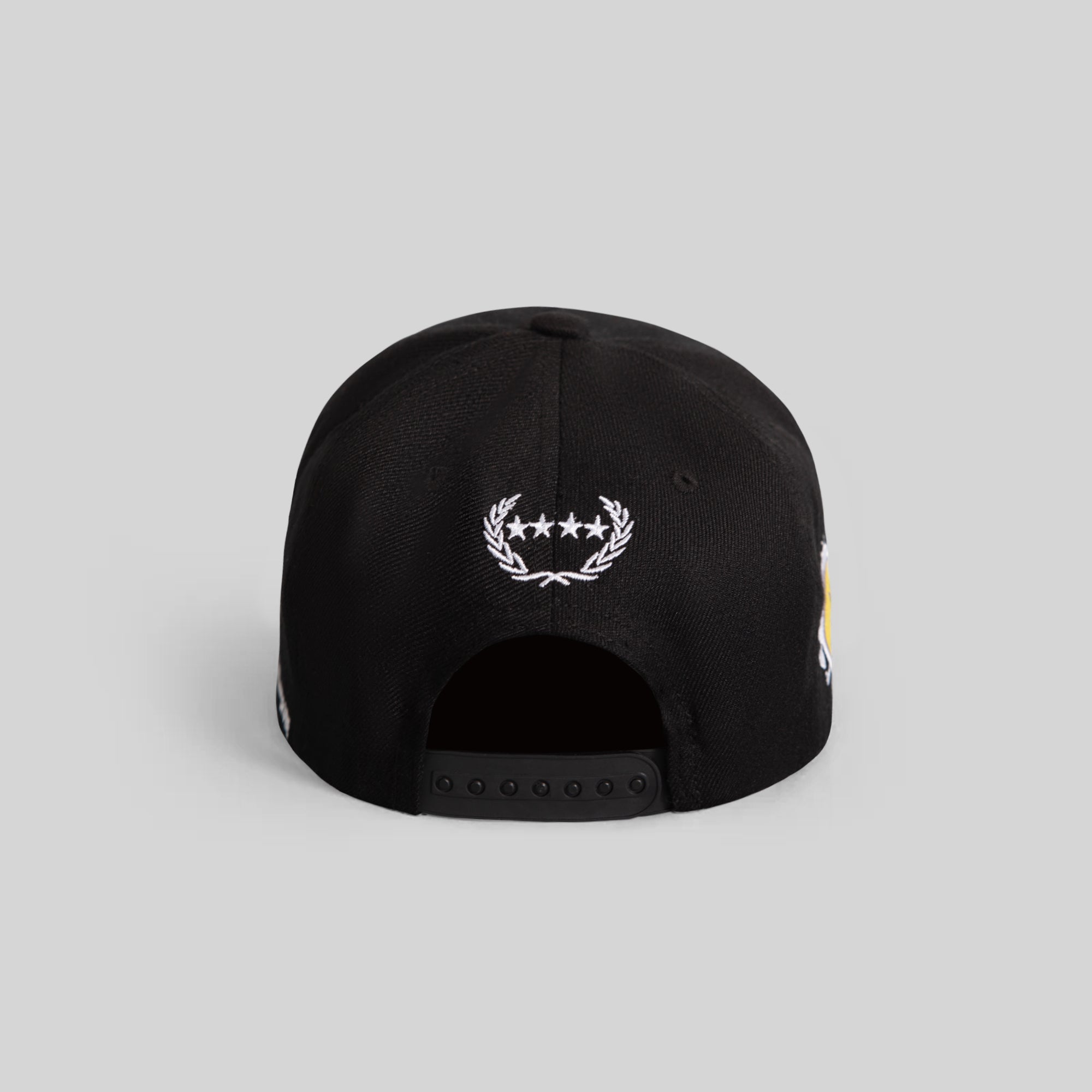 MODEST BLACK WOOL TRUCKER