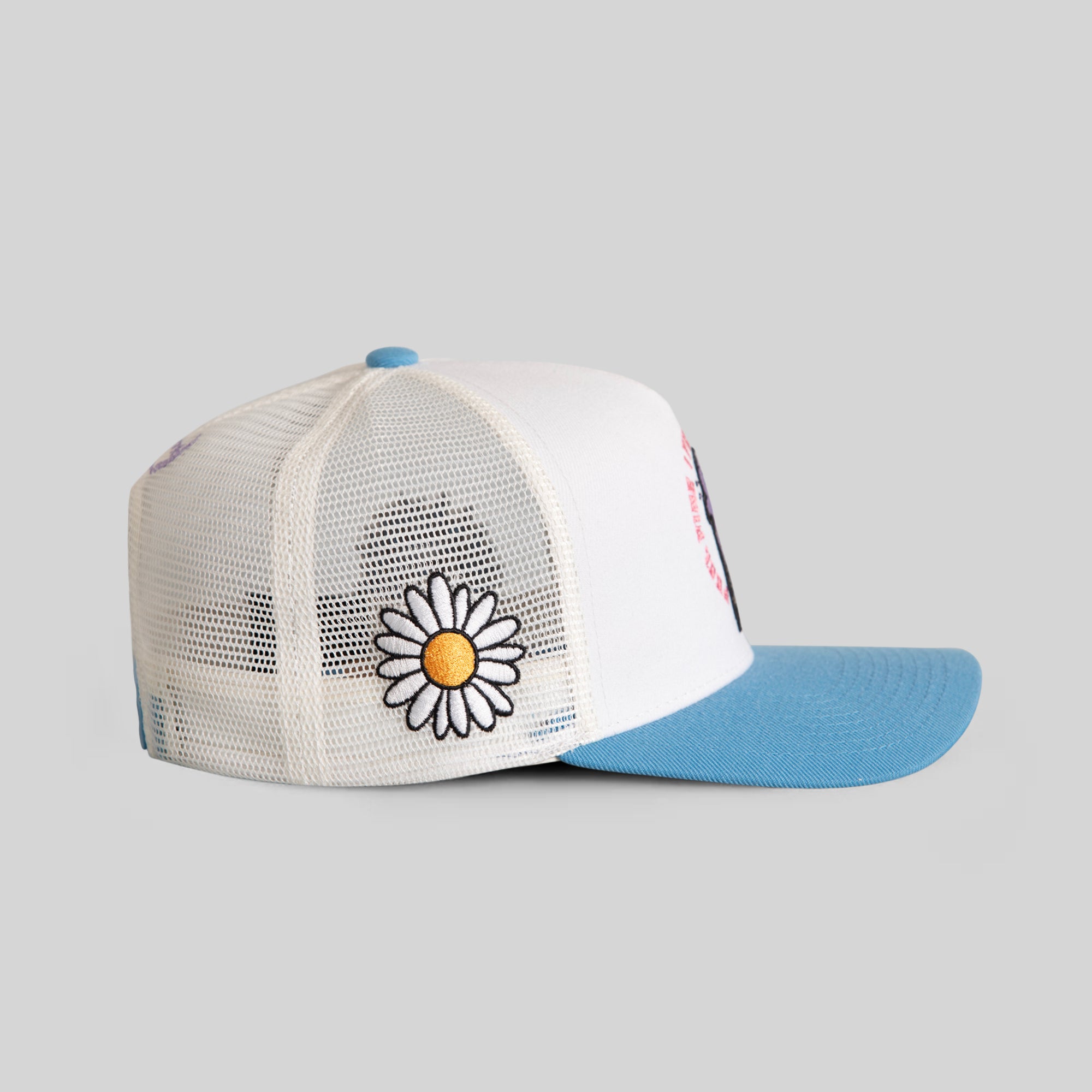 I FEEL FINE SUMMER OFF WHITE UNI BLUE MESH TRUCKER