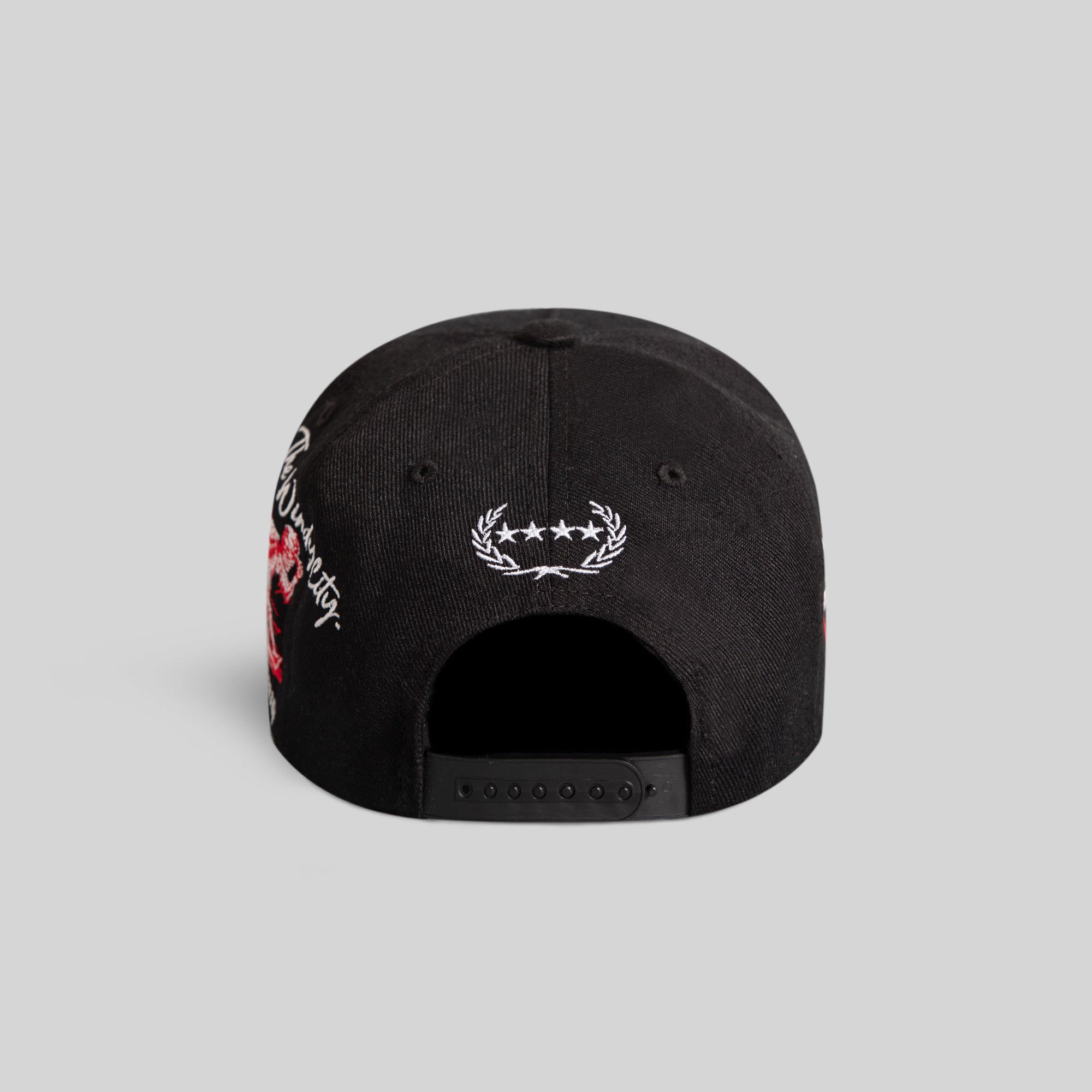 OLD ENGLISH CHICAGO BLACK TRUCKER