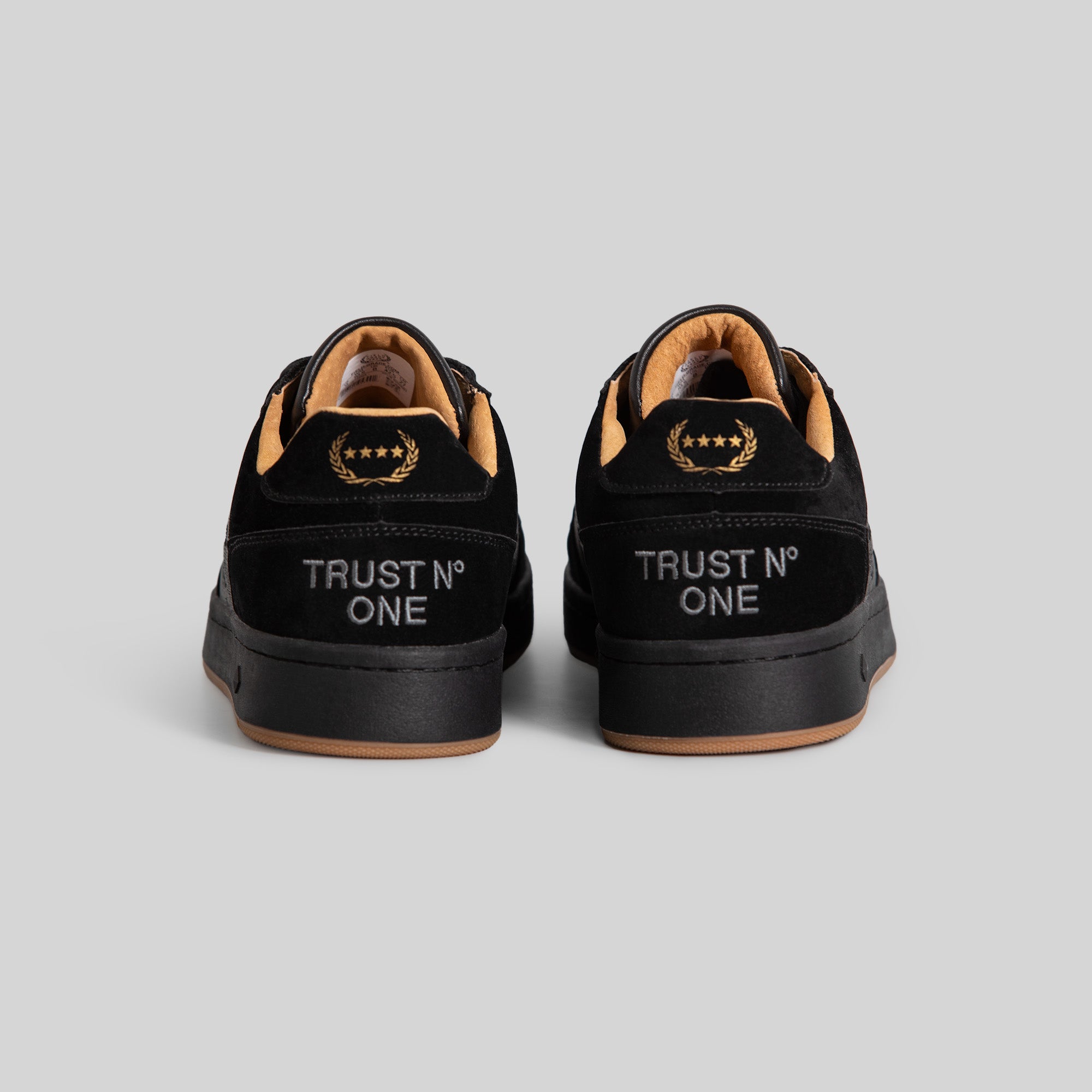 FG-1 LOW "TRUST NO ONE" BLACK OUT
