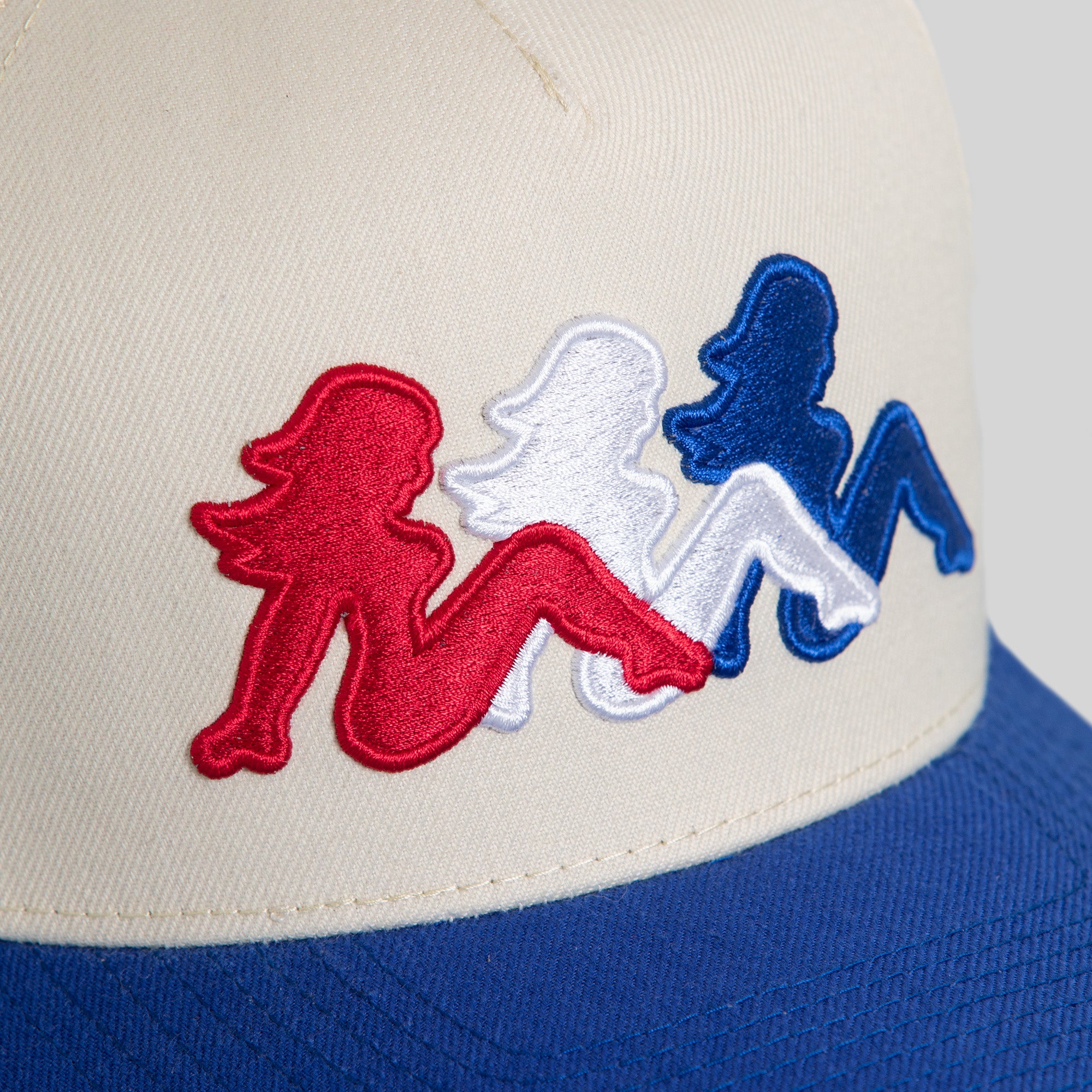 GIRLS GIRLS GIRLS SAND GAME ROYAL TRUCKER