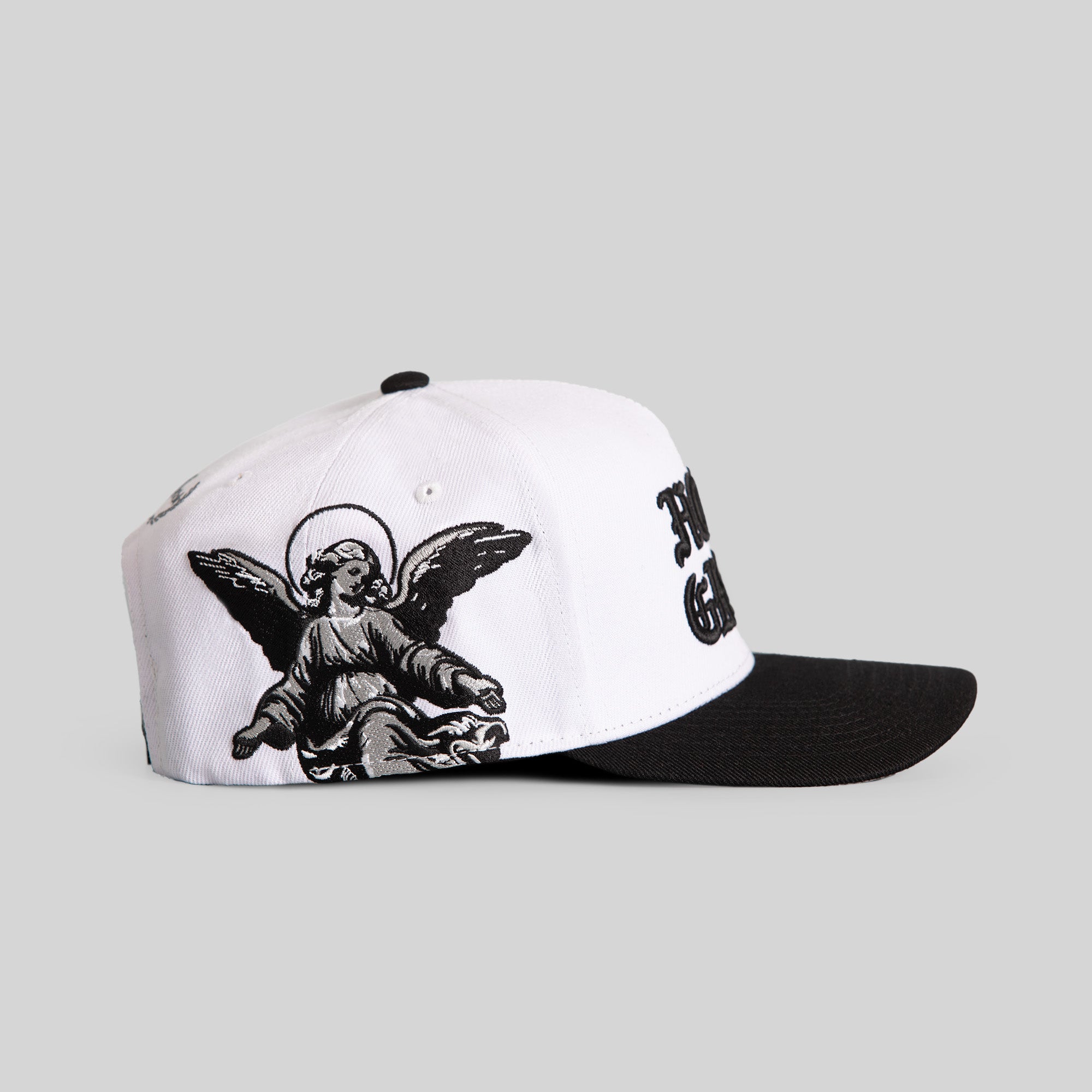 HOLY GRAIL WHITE BLACK TRUCKER
