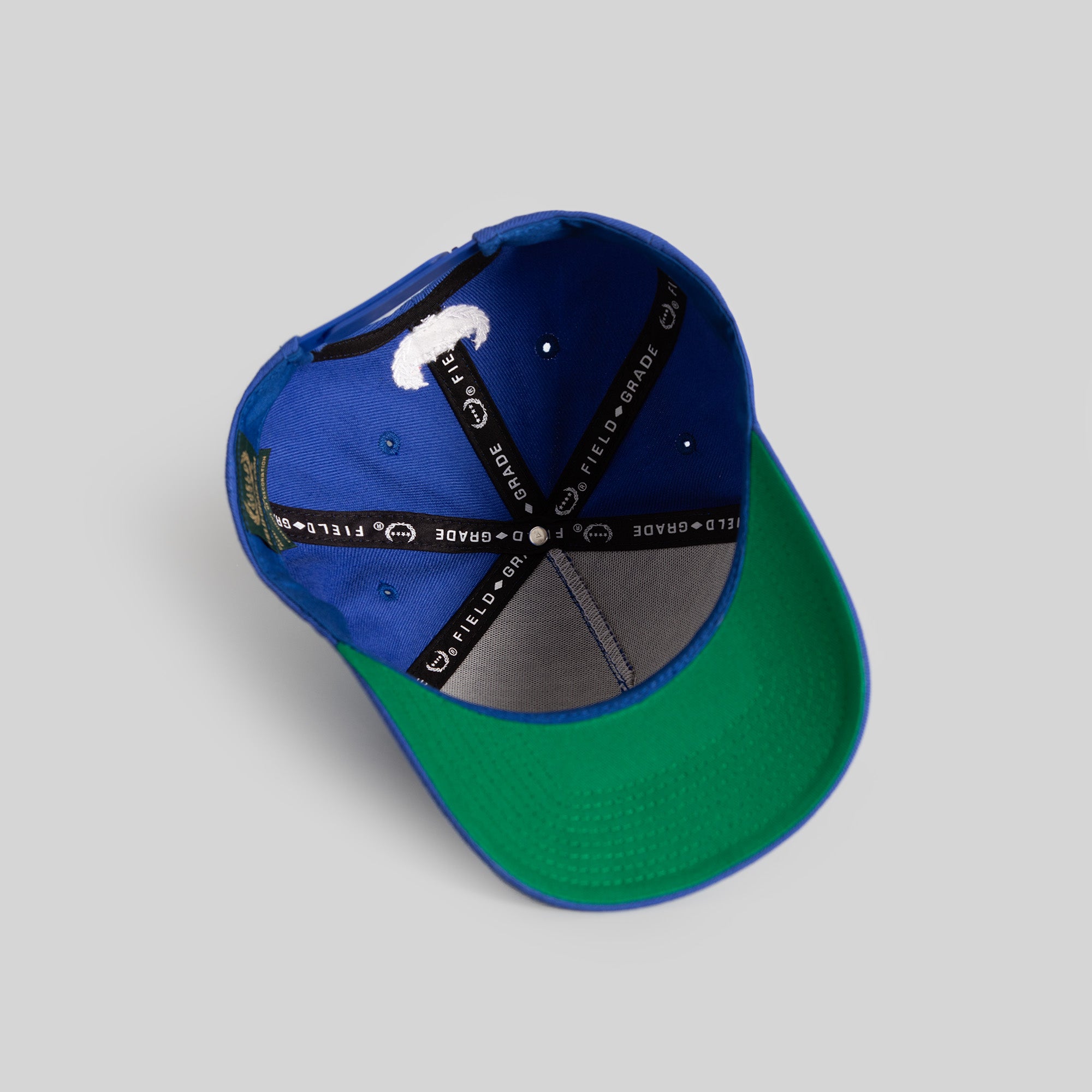 NO PHOTOS PLEASE GAME ROYAL TRUCKER