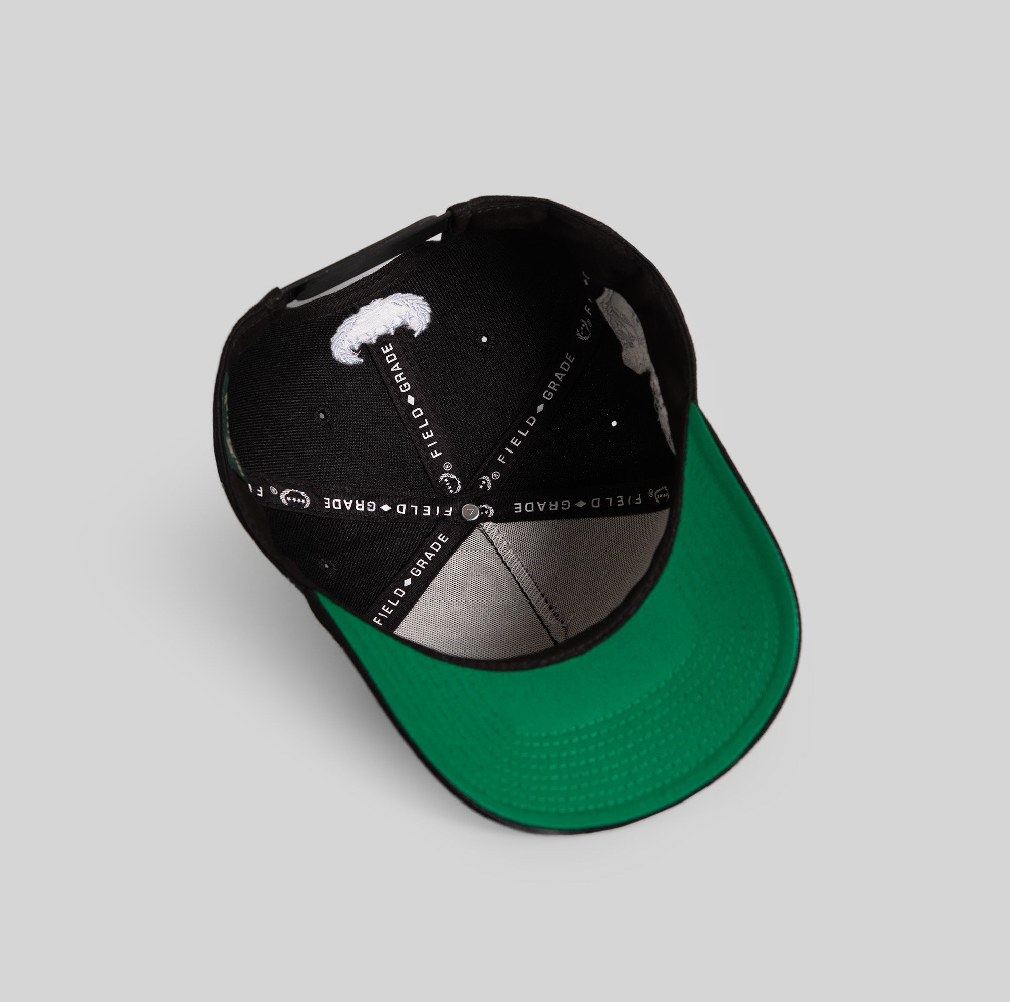 ROLL ‘EM & SMOKE ’EM BLACK TRUCKER
