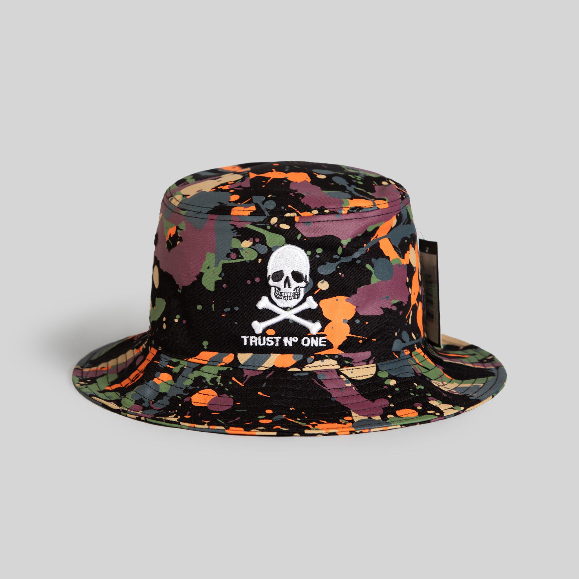 TRUST NO ONE BLACK SPLATTER BUCKET HAT