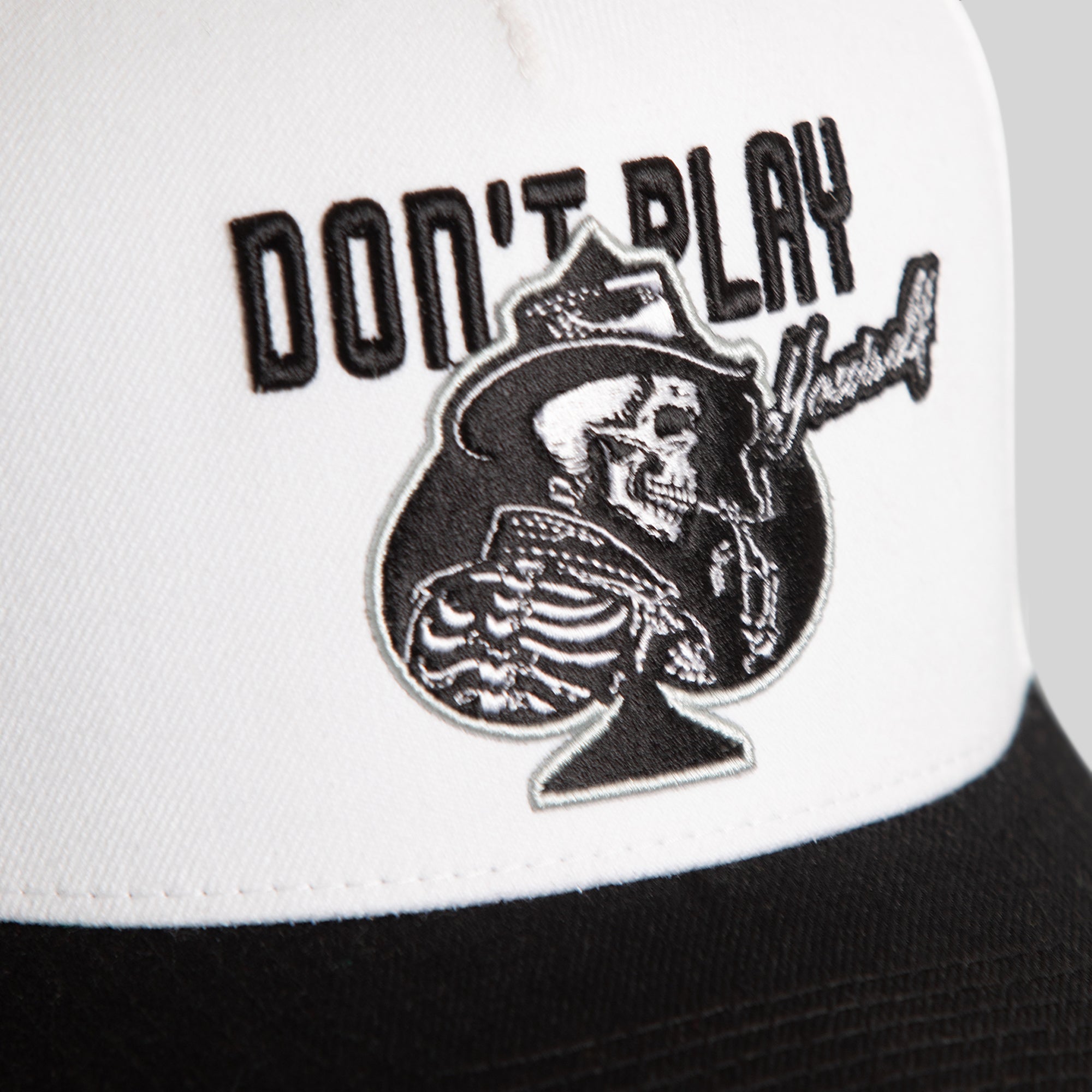 DONT PLAY YOURSELF OFF WHITE BLACK TRUCKER