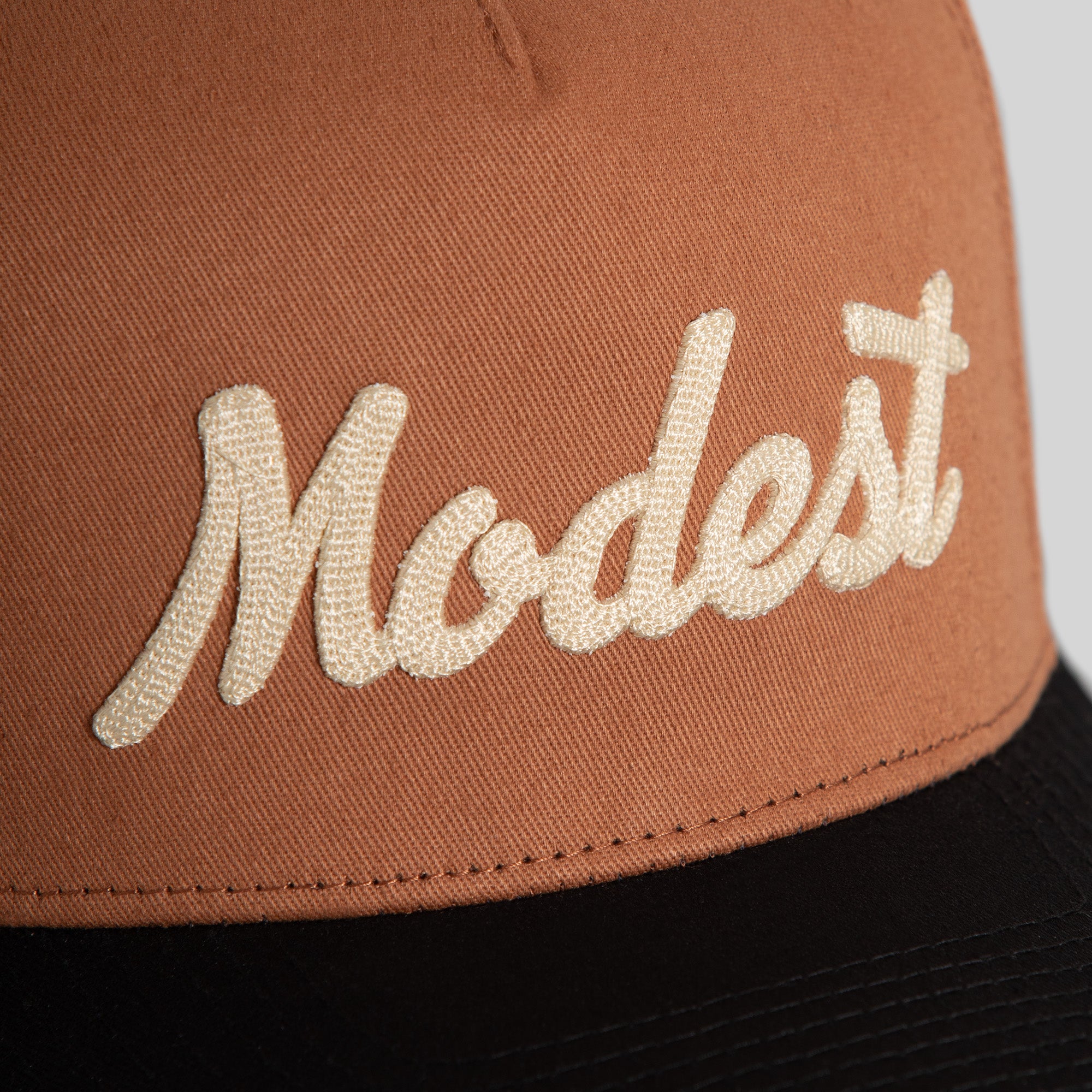 MODEST PANAMA BLACK TWILL TRUCKER