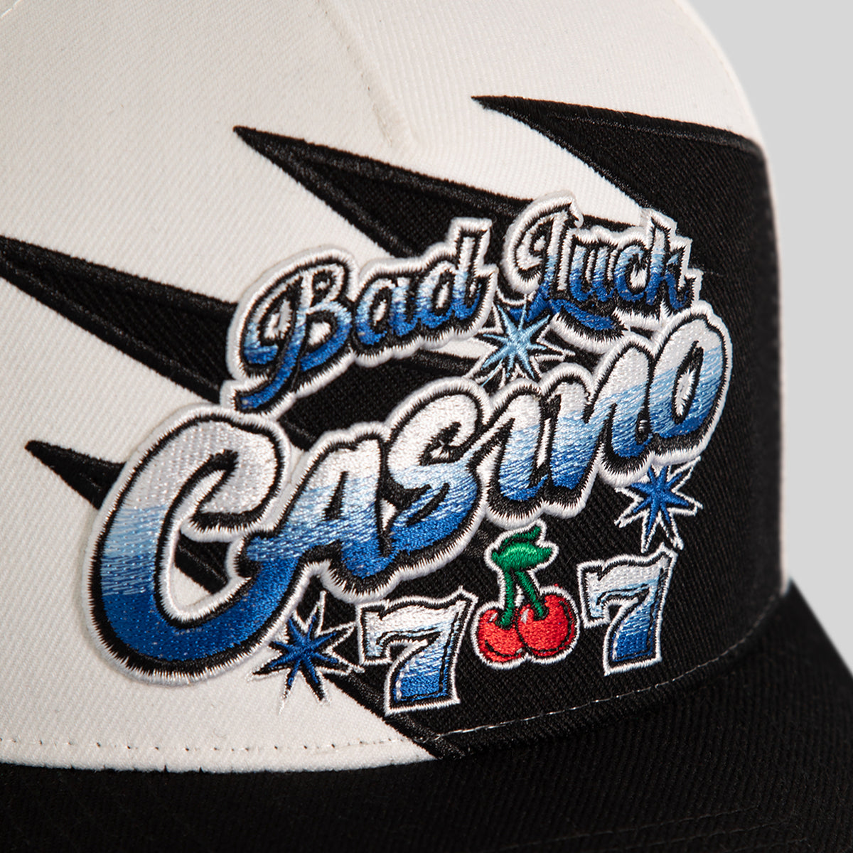 BAD LUCK CASINO PEAKS WOOL TRUCKER