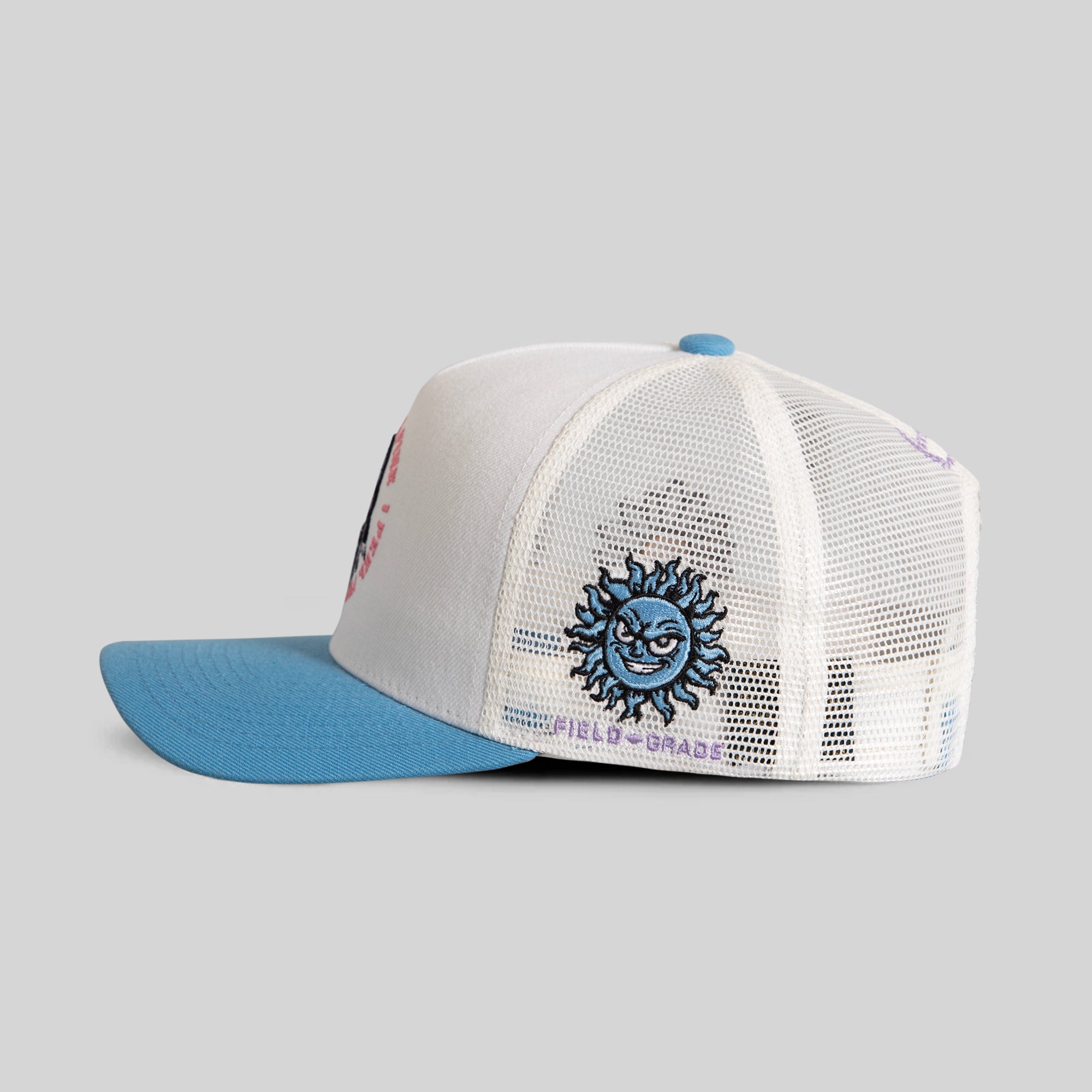 I FEEL FINE SUMMER OFF WHITE UNI BLUE MESH TRUCKER