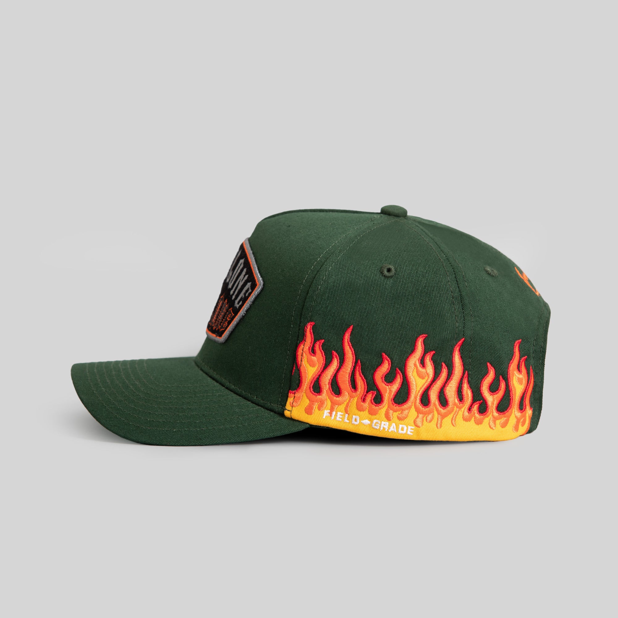 BORN ALONE FLAMES FG GREEN TWILL TRUCKER