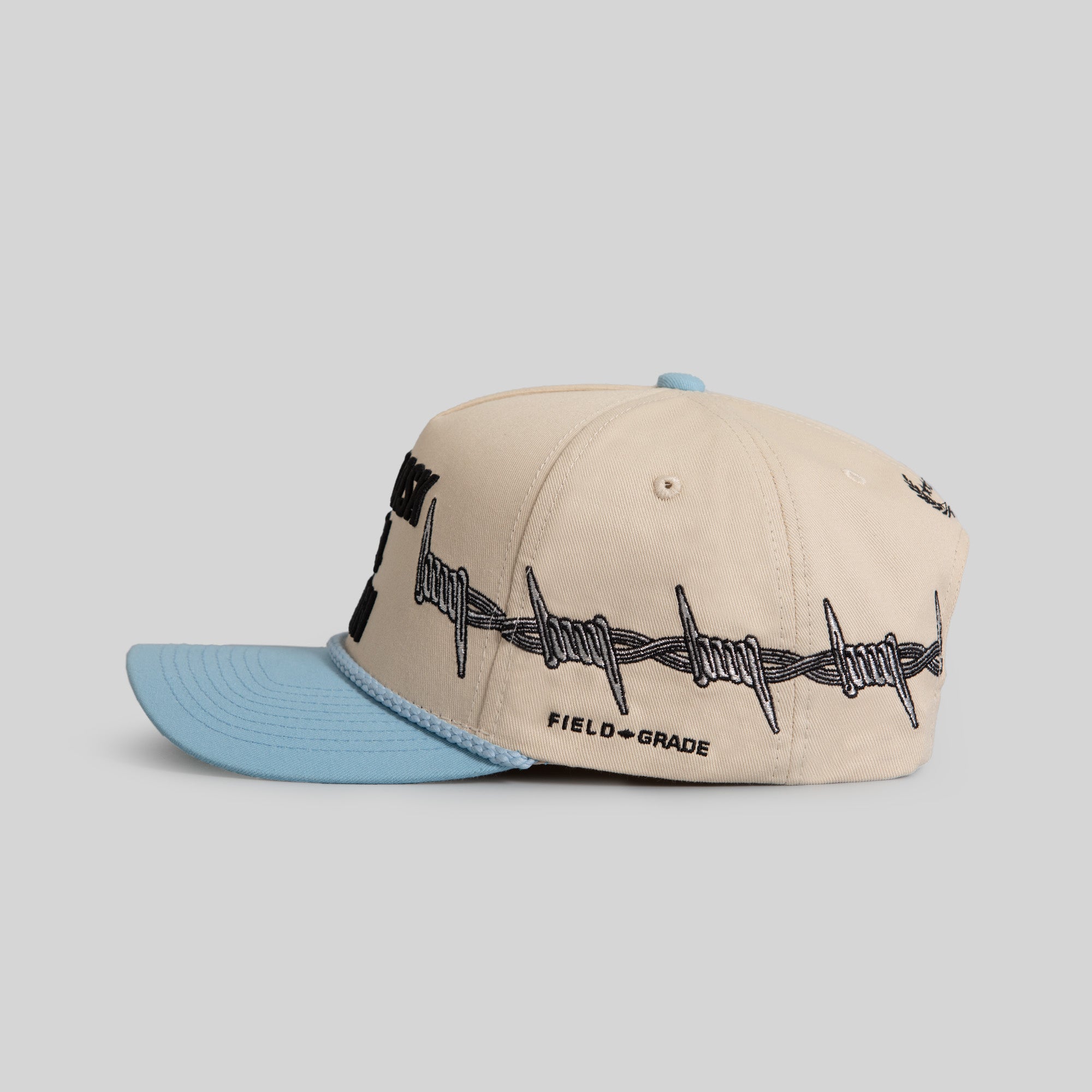 DON’T ASK BARBED WIRE SAND UNI BLUE TWILL TRUCKER