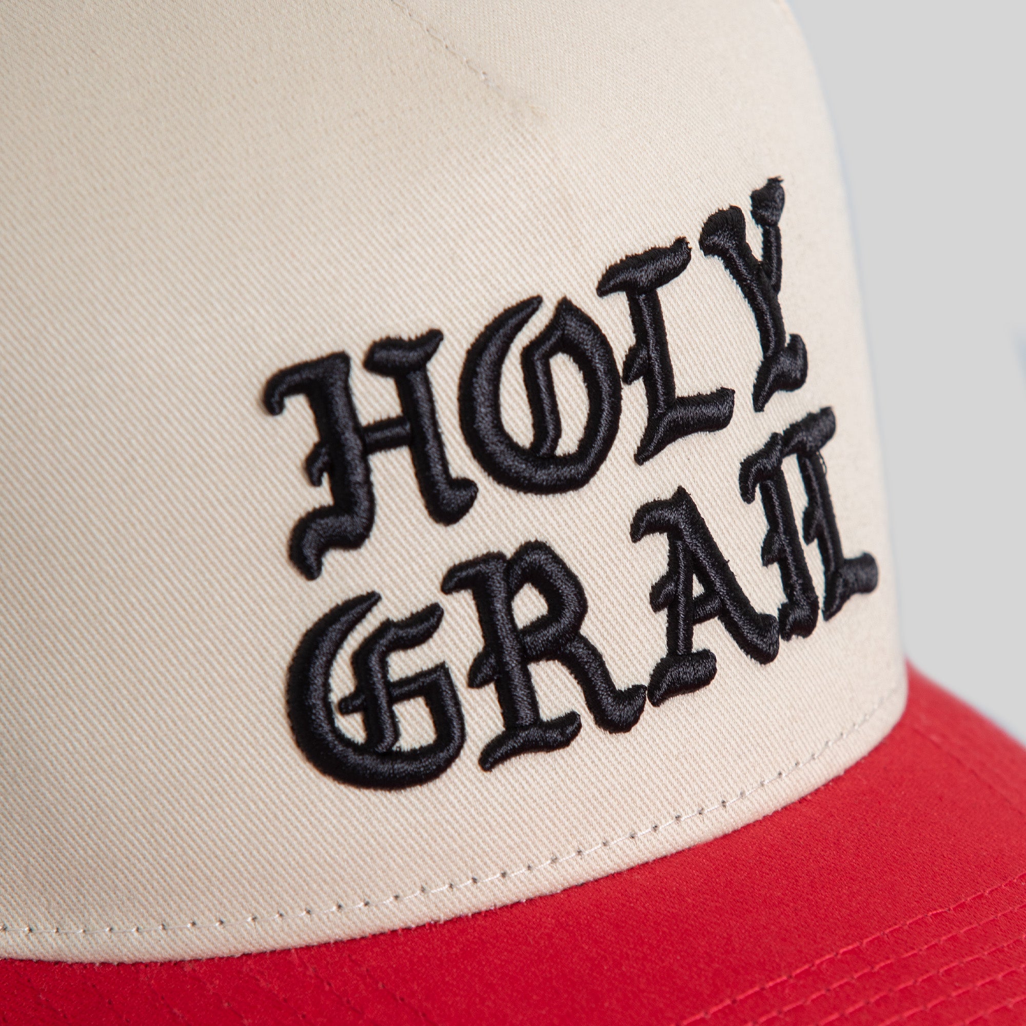 HOLY GRAIL SAND RED TWILL TRUCKER