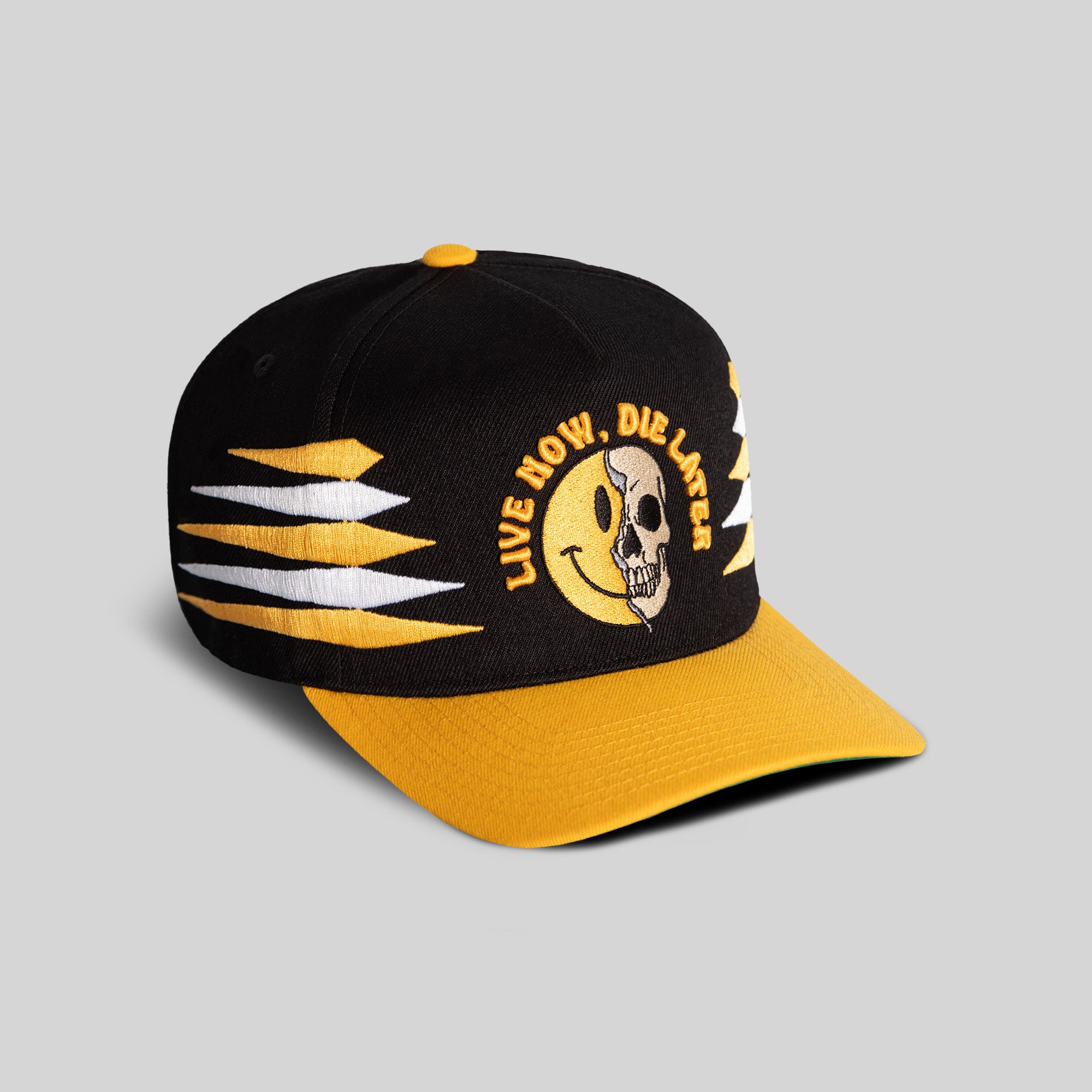 LIVE NOW DIE LATER DIAMOND STACK WOOL TRUCKER