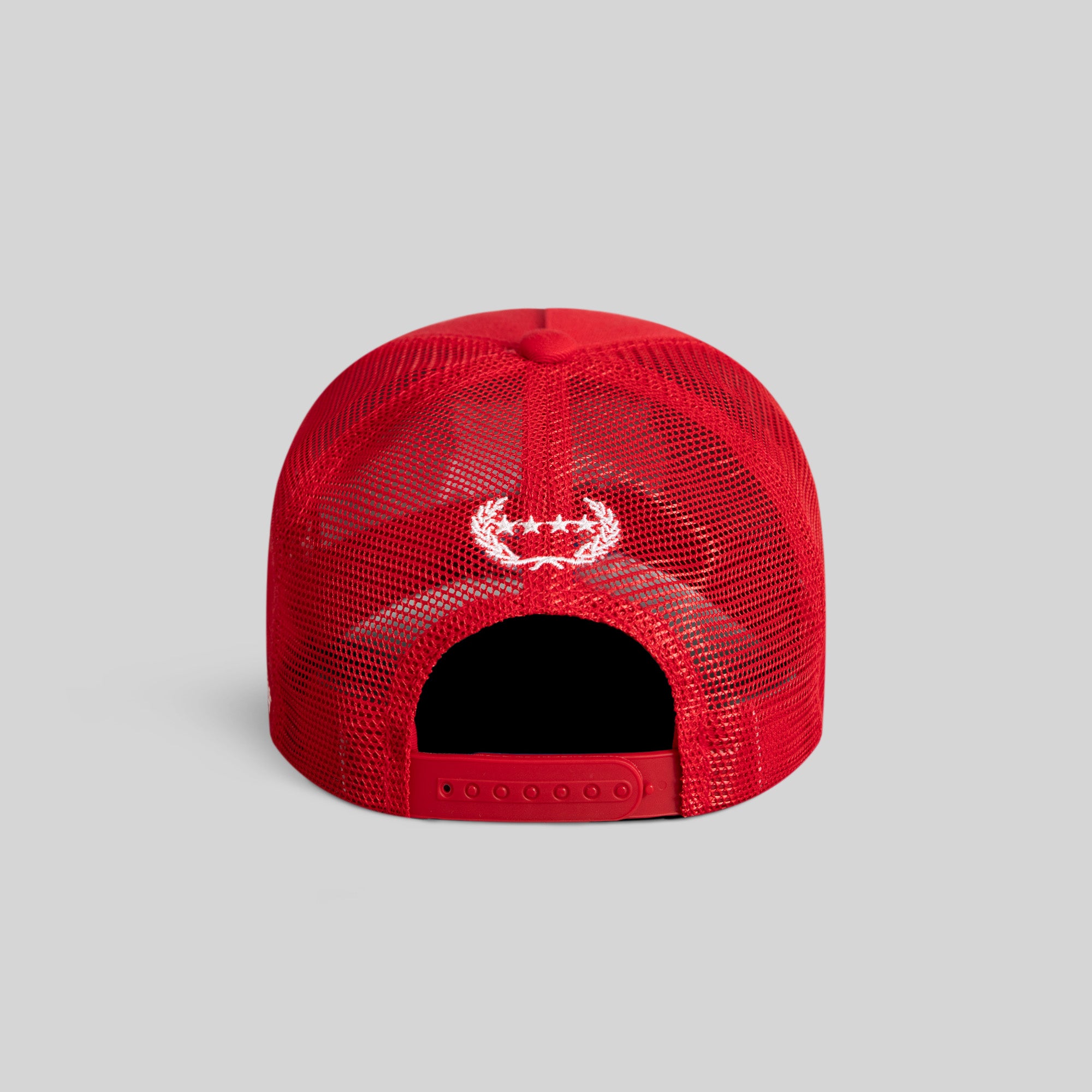 ME VALE VARSITY RED TWILL MESH TRUCKER