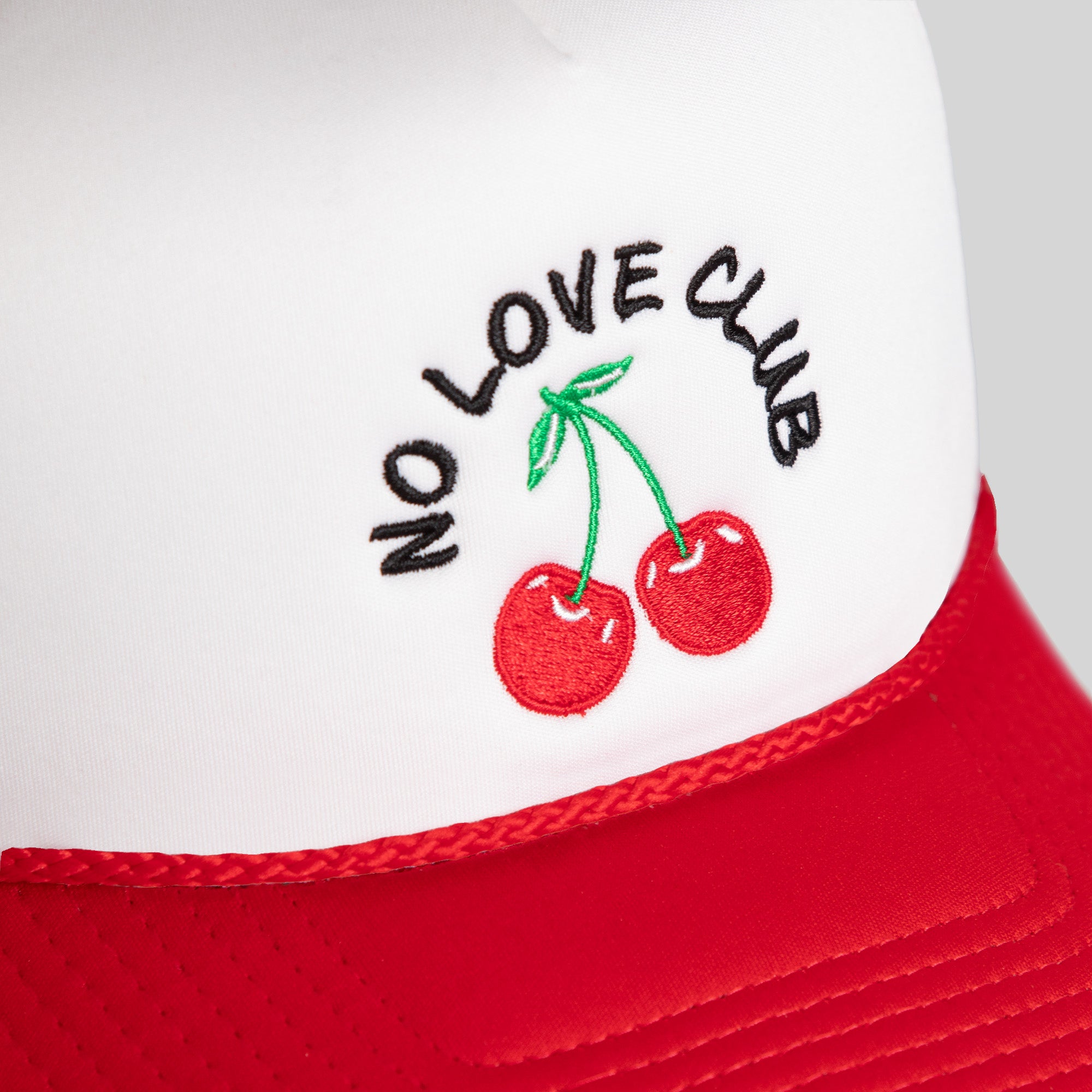 NO LOVE CLUB WHITE RED TRUCKER HAT