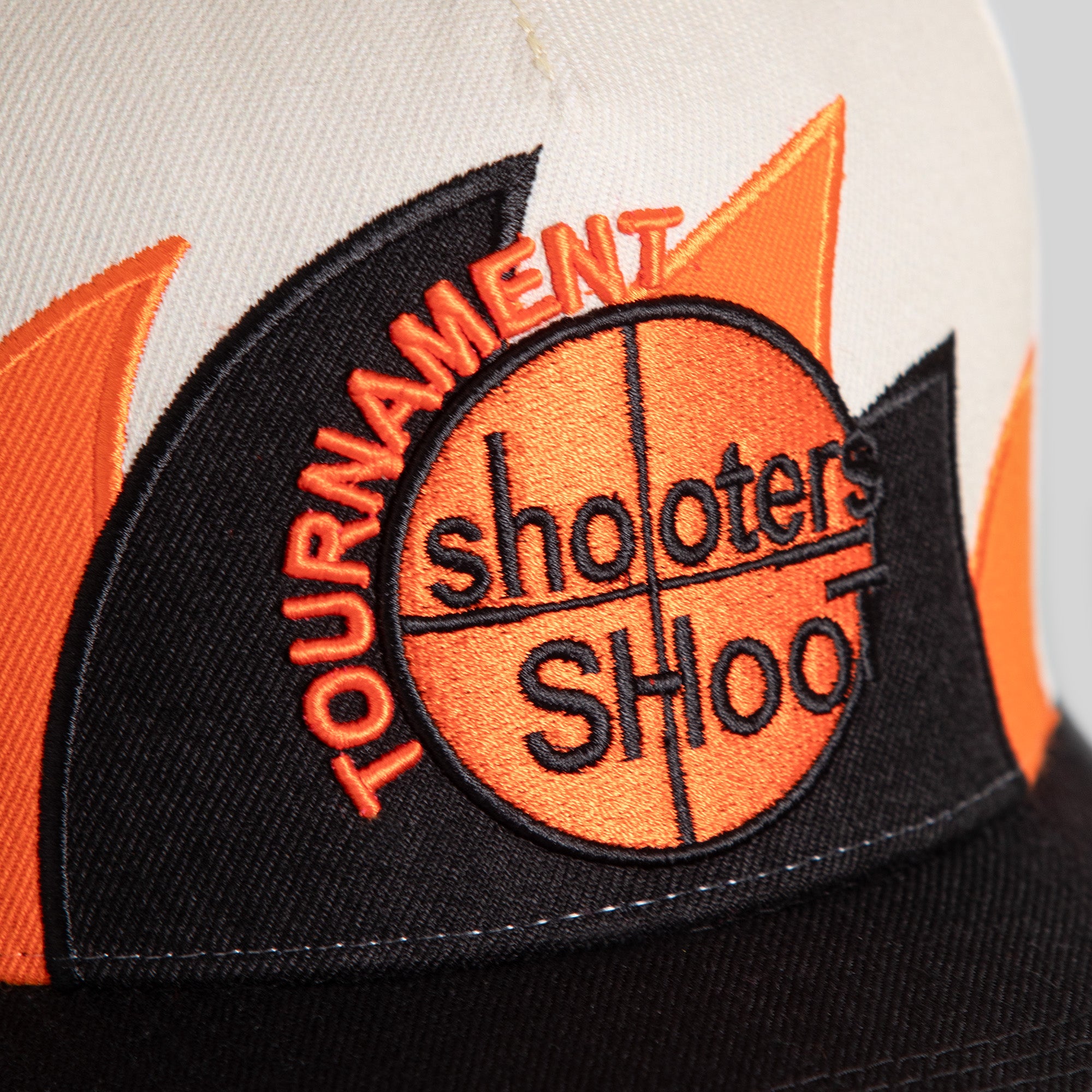 SHOOTERS SHOOT DOUBLE SHARKTOOTH SAND BLACK TRUCKER