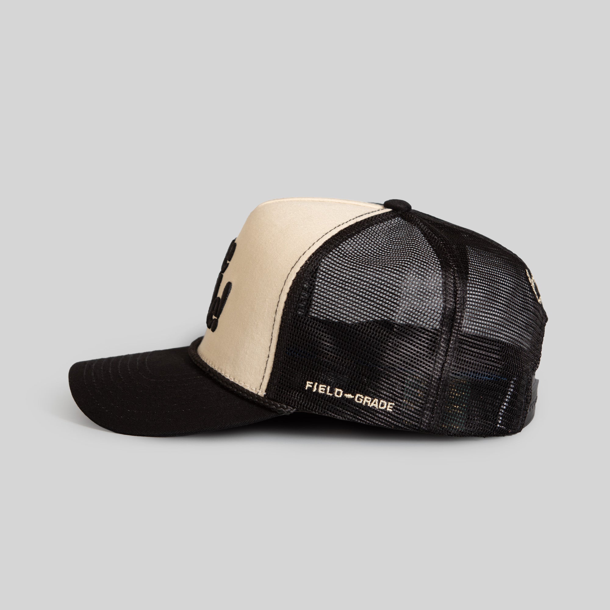 SUE ME SAND BLACK TWILL MESH TRUCKER